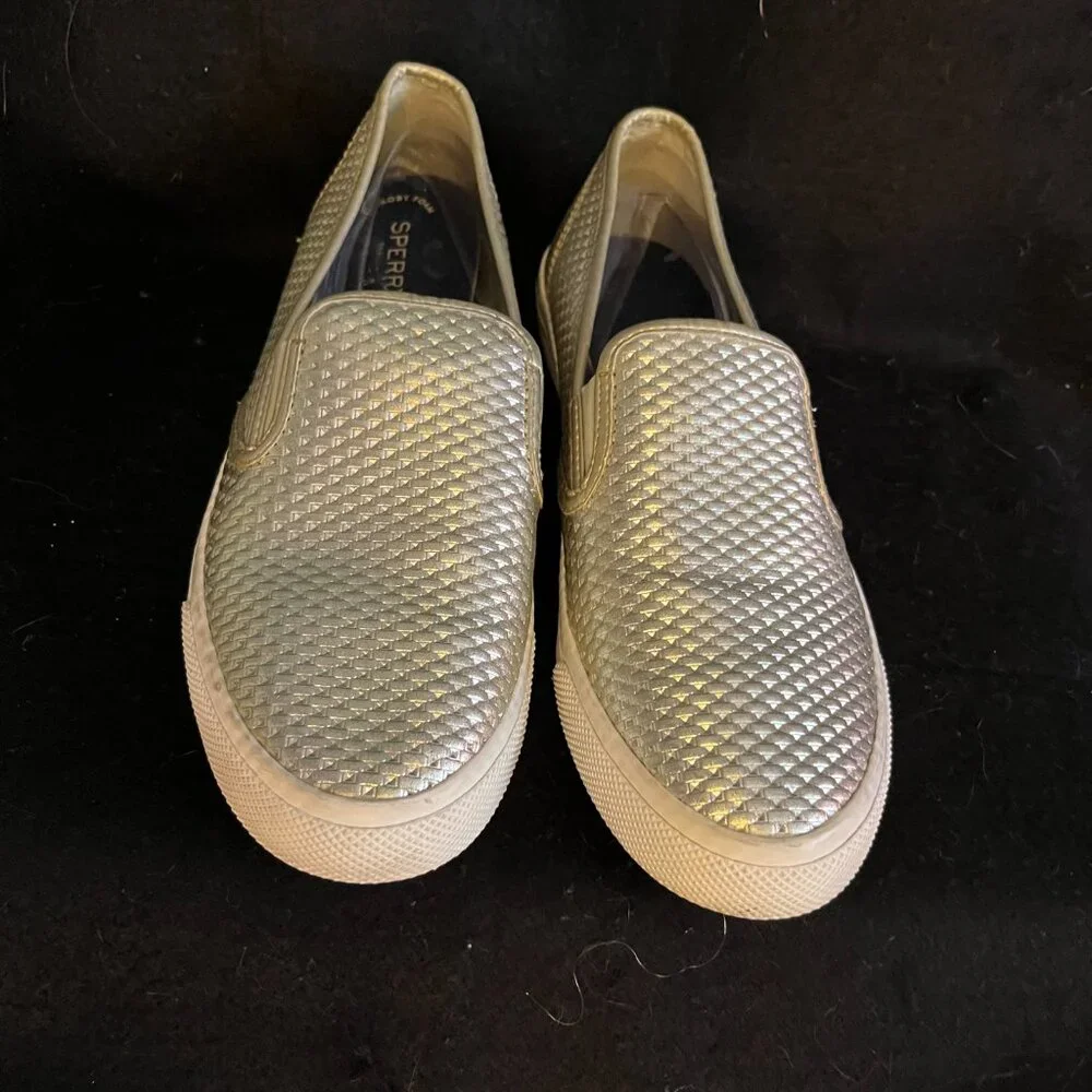 Sperry Women’s Silver-Tone/Platimum Memory Foam Slip-Ons - Picture 8 of 8